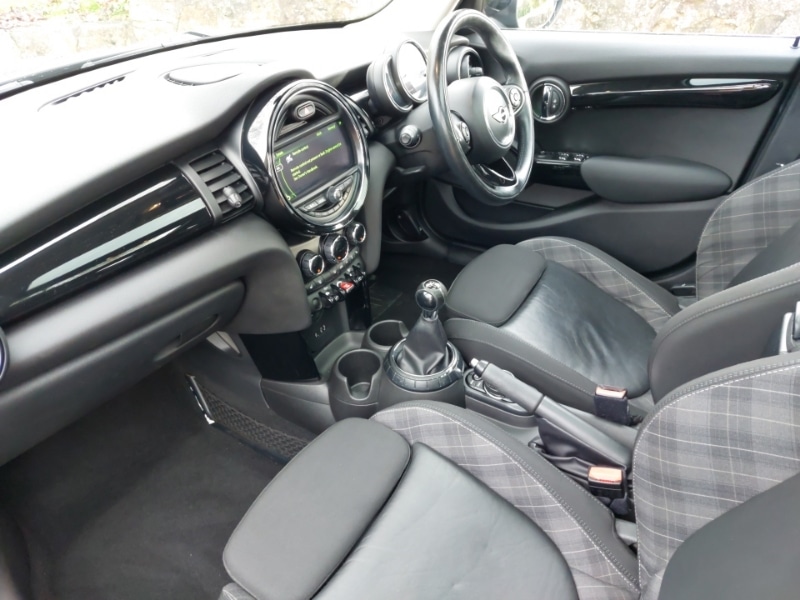 Used MINI Hatch 2017 for sale - 76465315: Photo 5