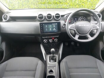 Used Dacia Duster 2024 for sale - 78515681: Photo
