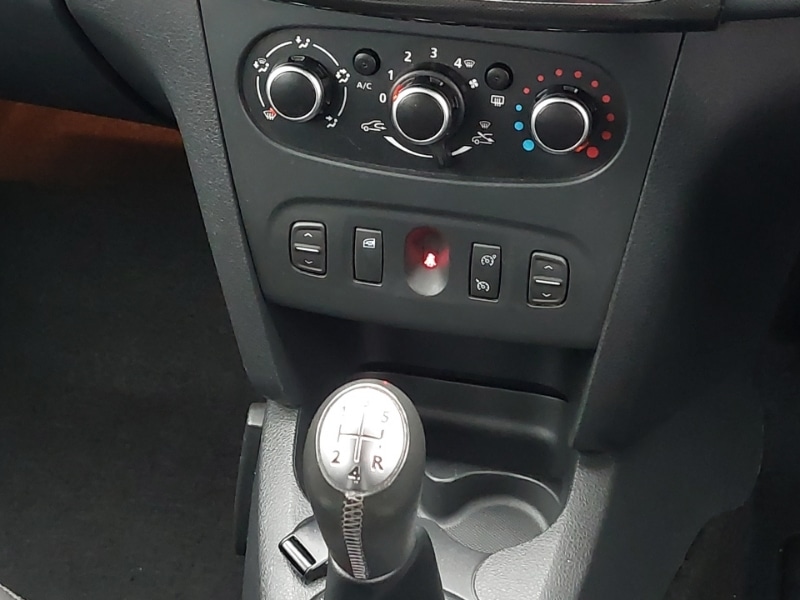 Used Dacia Sandero Stepway 2018 for sale - 76498378: Photo 11