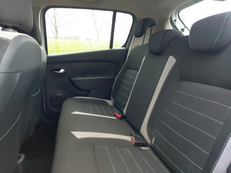 Used Dacia Sandero Stepway 2018 for sale - 76498378: Photo 6