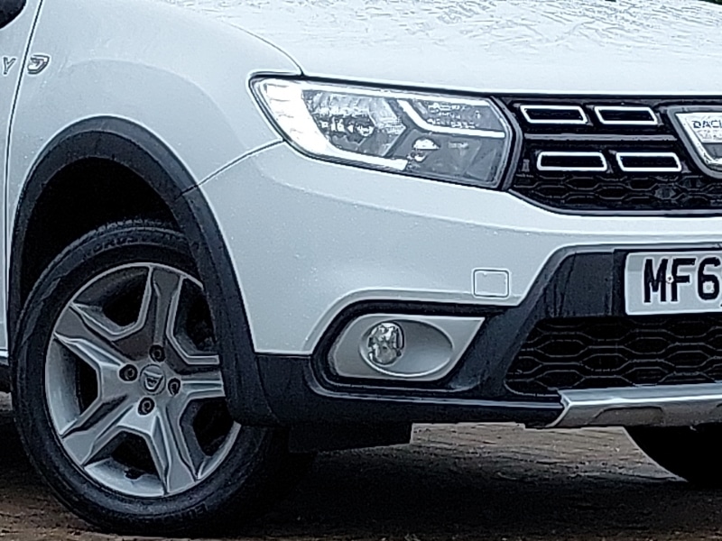 Used Dacia Sandero Stepway 2018 for sale - 76498378: Photo 9