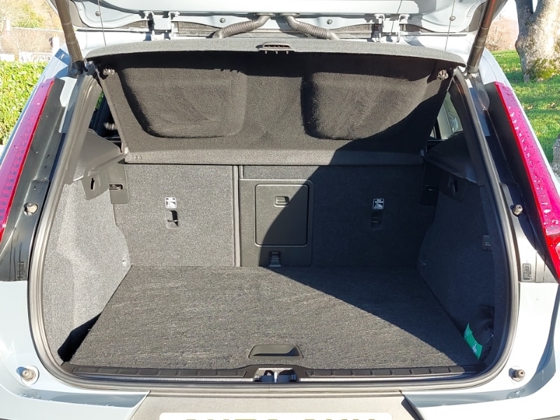 Used Volvo XC40 2022 for sale - 76717959: Photo 8