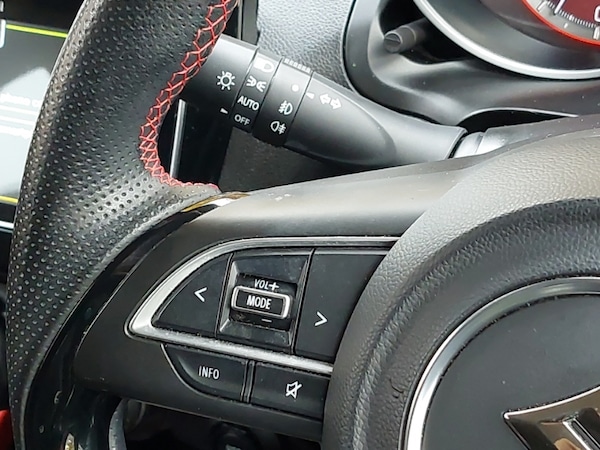 Used Suzuki Swift 2021 for sale - 76289551: Photo 15