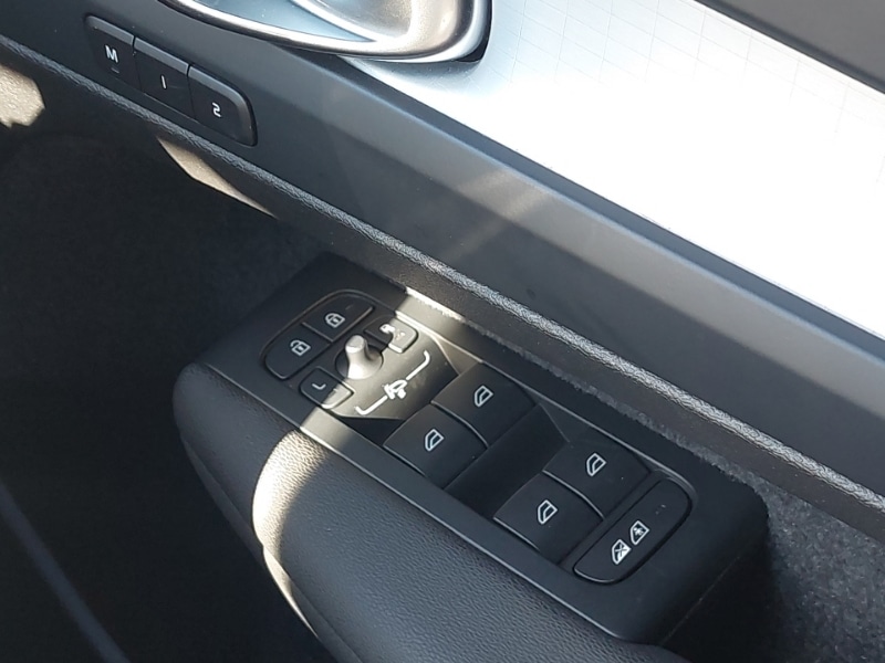 Used Volvo XC40 2025 for sale - 78023728: Photo 15