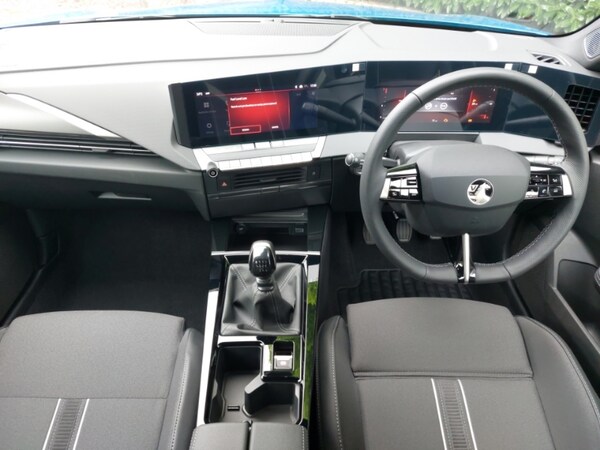 Used Vauxhall Astra 2025 for sale - 75332717: Photo 2