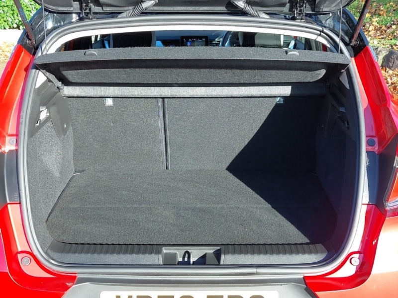 Used Renault Captur 2023 for sale - 77252427: Photo 8