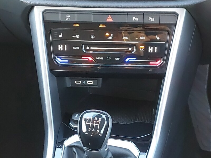 Used Volkswagen T-Roc 2023 for sale - 77491444: Photo 11