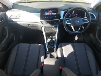Used Volkswagen T-Roc 2023 for sale - 78480386: Photo