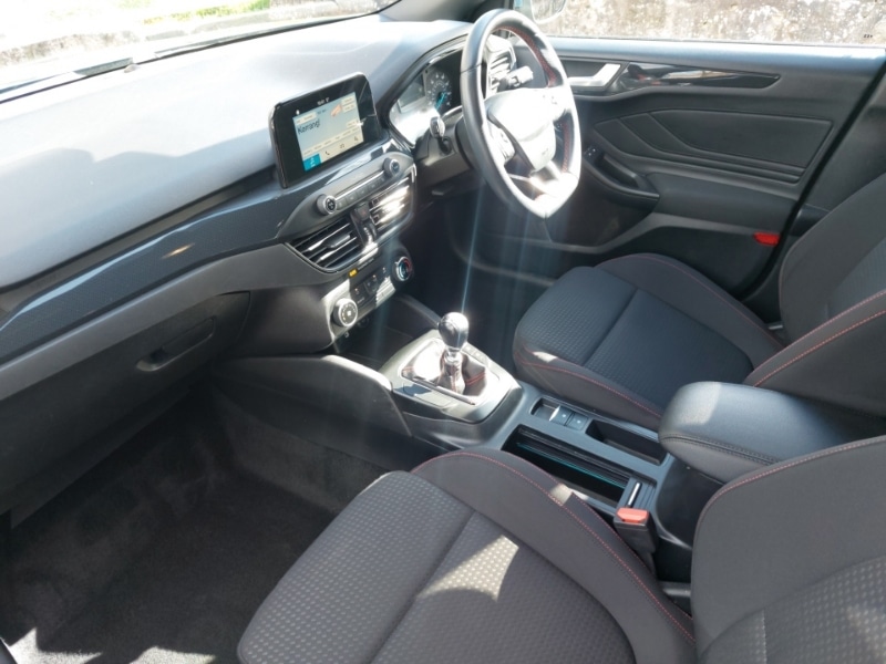 Used Ford Focus 2018 for sale - 78211529: Photo 5