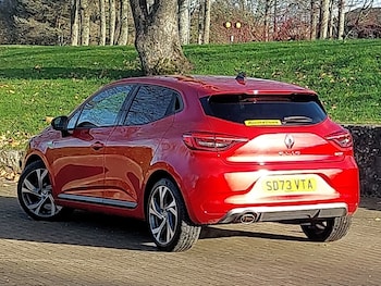 Used Renault Clio 2023 for sale - 76764043: Photo