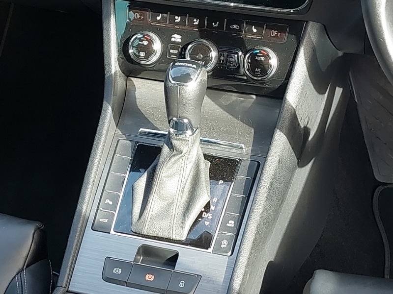 Used Skoda Superb 2023 for sale - 78147519: Photo 11