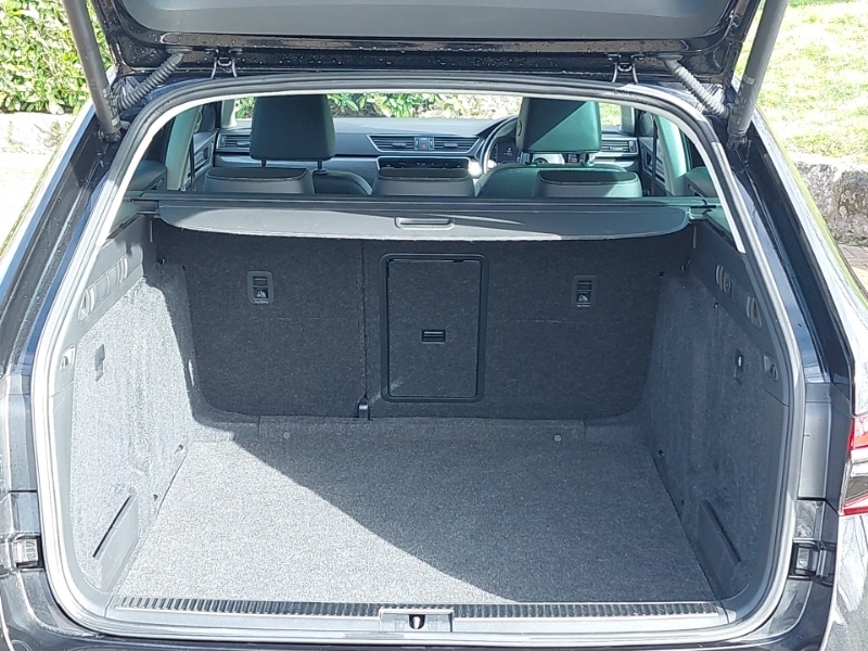 Used Skoda Superb 2023 for sale - 78147519: Photo 8