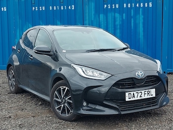 Used Toyota Yaris 2023 for sale - 78013388: Photo