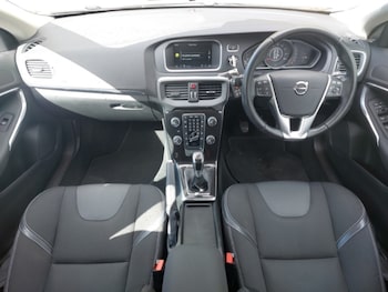 Used Volvo V40 2016 for sale - 78403563: Photo