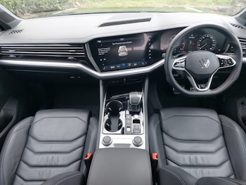 Used Volkswagen Touareg 2023 for sale - 78290678: Photo