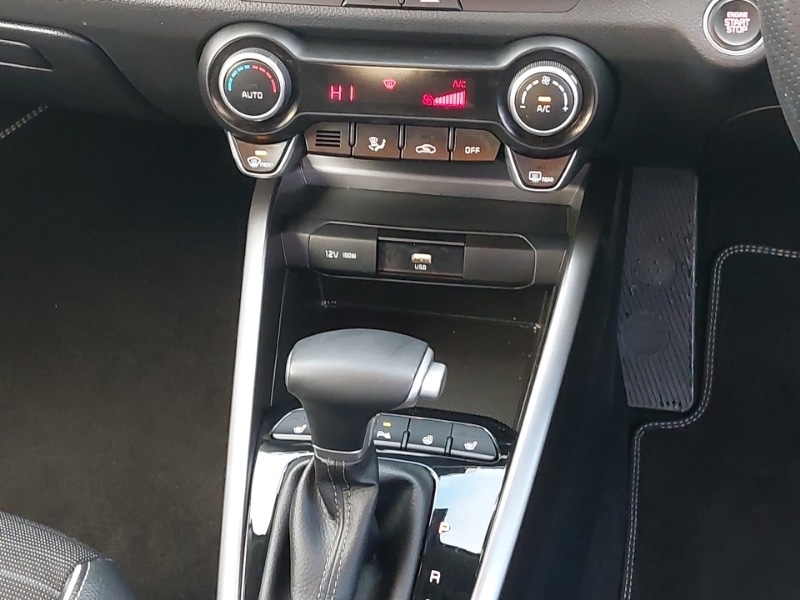 Used Kia Stonic 2024 for sale - 76860260: Photo 11