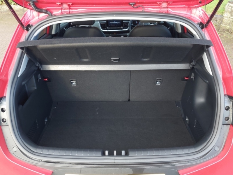 Used Kia Stonic 2024 for sale - 76860260: Photo 8