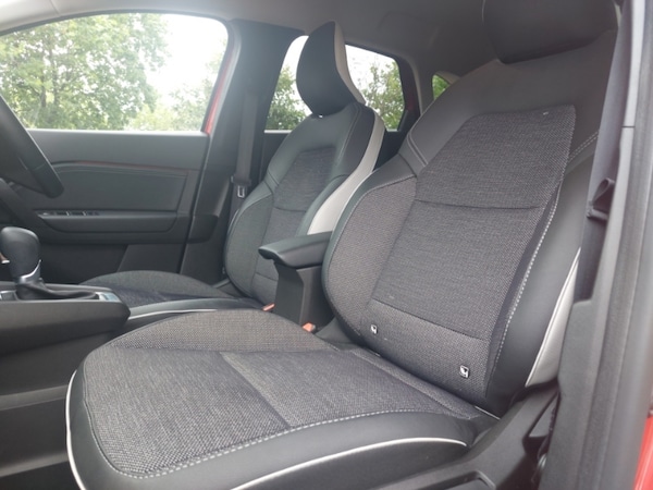 Used Renault Captur 2023 for sale - 75309690: Photo 19