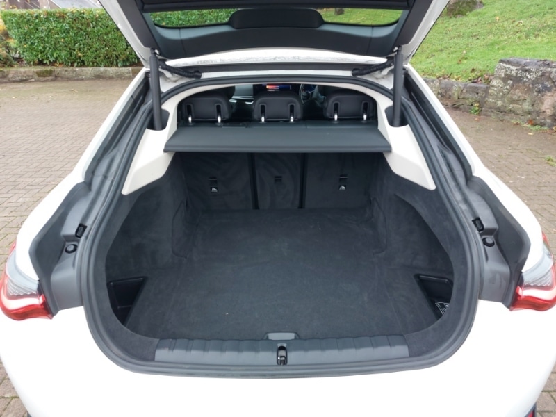 Used BMW i4 2022 for sale - 77419400: Photo 8