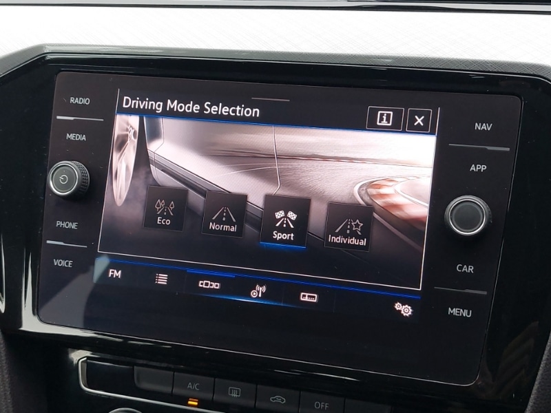 Used Volkswagen Passat 2019 for sale - 76379397: Photo 14