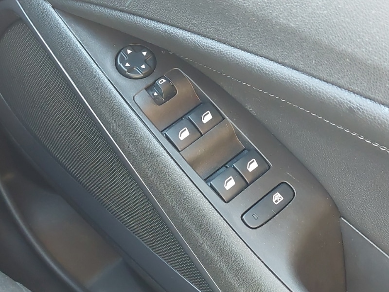 Used Vauxhall Crossland 2022 for sale - 77969341: Photo 16