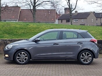 Used Hyundai i20 2016 for sale - 78411416: Photo