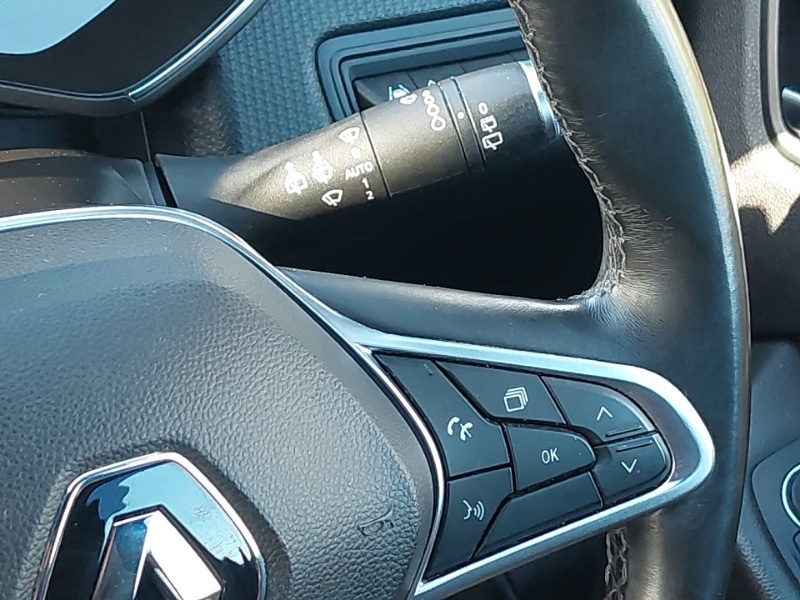 Used Renault Clio 2020 for sale - 77838050: Photo 17