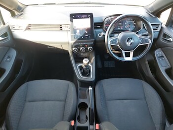 Used Renault Clio 2020 for sale - 77838050: Photo