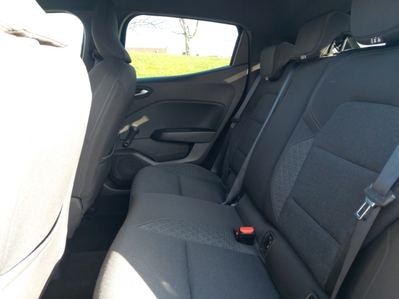 Used Renault Clio 2020 for sale - 77838050: Photo 6