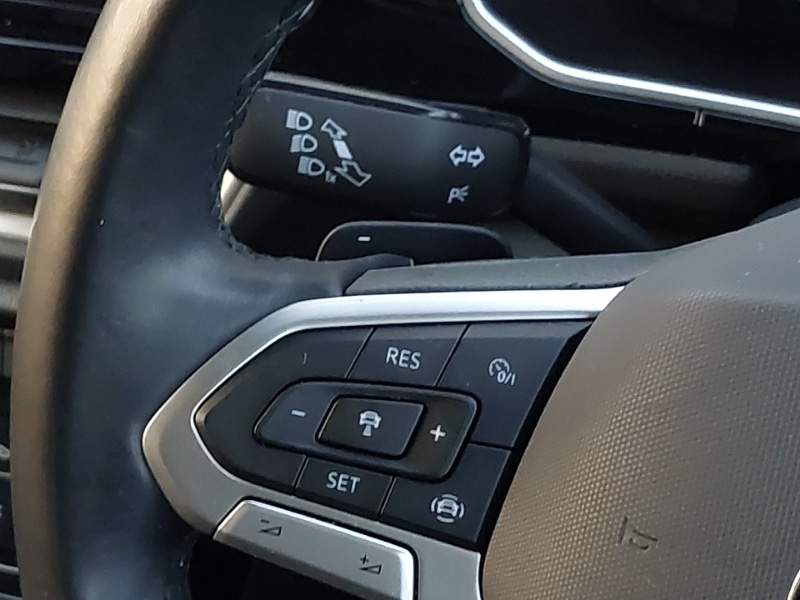 Used Volkswagen T-Roc 2024 for sale - 76408249: Photo 16