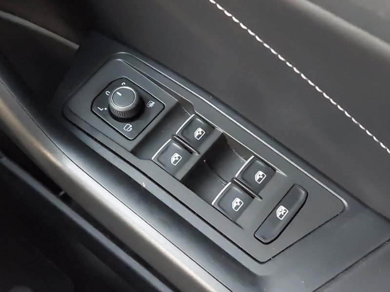 Used Volkswagen T-Roc 2024 for sale - 76408249: Photo 18