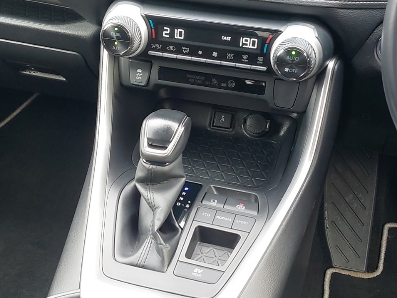 Used Toyota RAV4 2022 for sale - 77899172: Photo 11