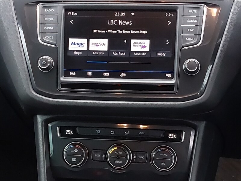 Used Volkswagen Tiguan 2017 for sale - 77709270: Photo 11