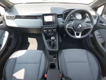 Used Renault Clio 2024 for sale - 74933504: Photo