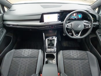 Used Volkswagen Golf 2024 for sale - 77889516: Photo