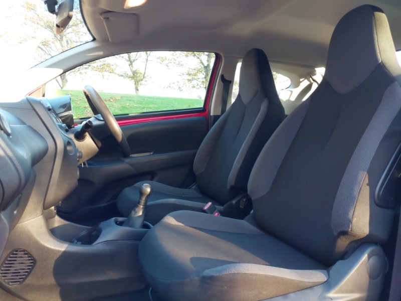 Used Toyota AYGO 2016 for sale - 76348601: Photo 12