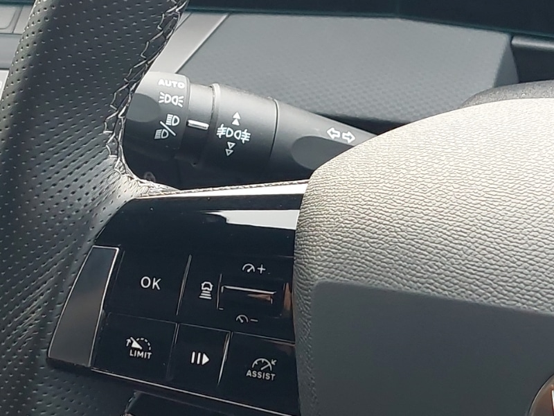 Used Vauxhall Astra 2024 for sale - 77066018: Photo 17