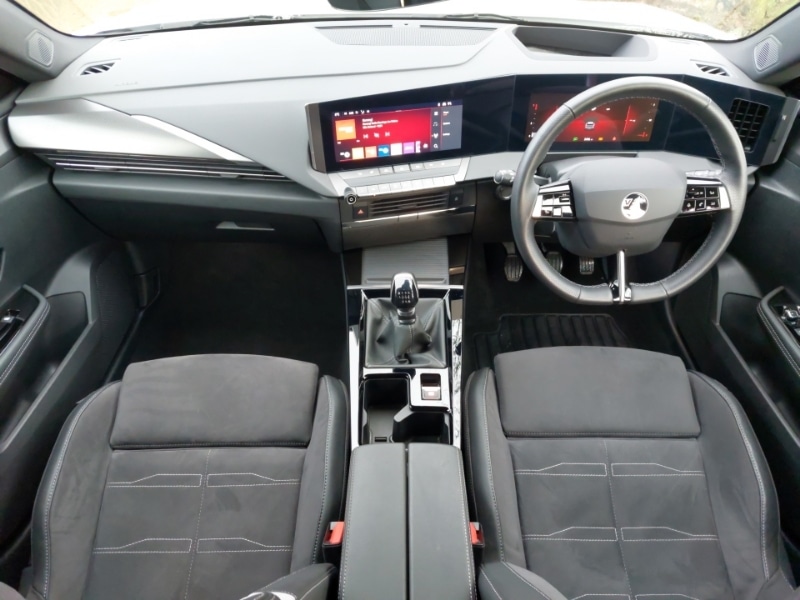 Used Vauxhall Astra 2024 for sale - 77066018: Photo 2