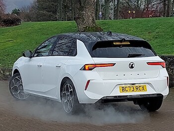 Used Vauxhall Astra 2024 for sale - 77066018: Photo