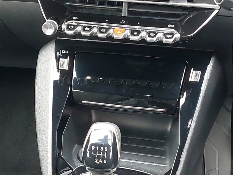 Used Peugeot 2008 2023 for sale - 76619187: Photo 11