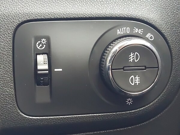 Used Vauxhall Crossland 2022 for sale - 75668882: Photo 14