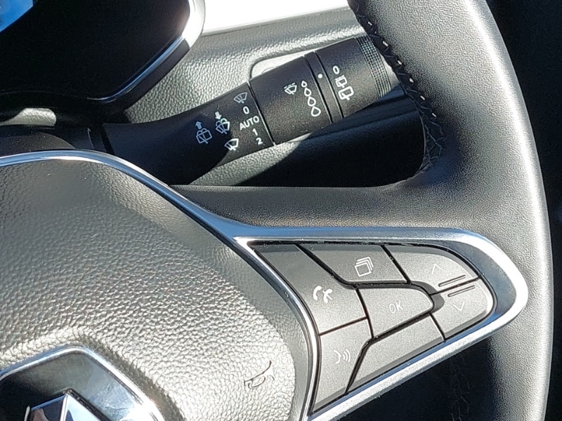 Used Renault Captur 2023 for sale - 77337945: Photo 15