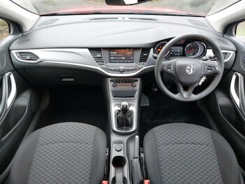 Used Vauxhall Astra 2017 for sale - 76484024: Photo