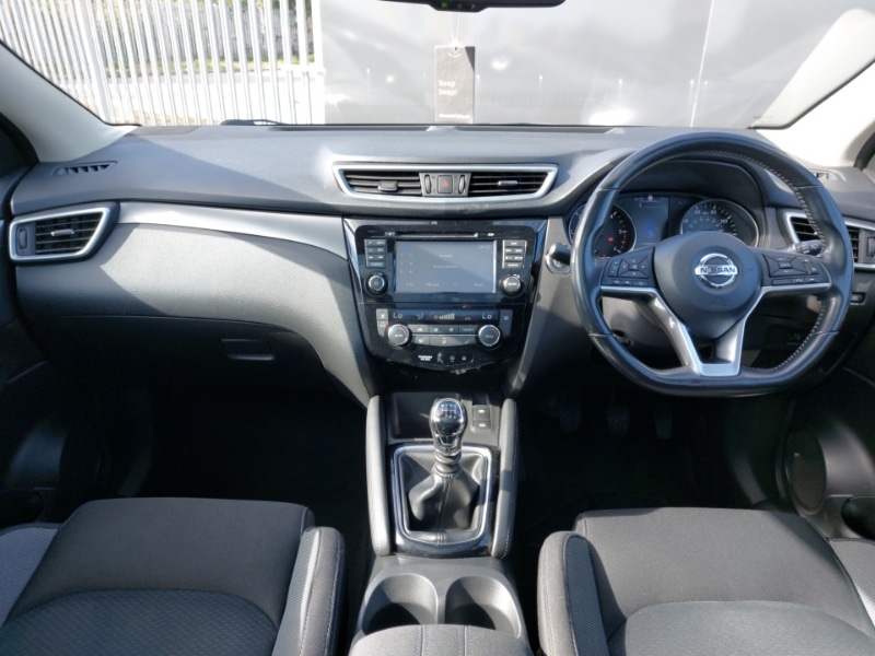Used Nissan Qashqai 2018 for sale - 76401080: Photo 2