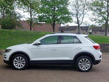 Used Volkswagen T-Roc 2021 for sale - 78503060: Photo