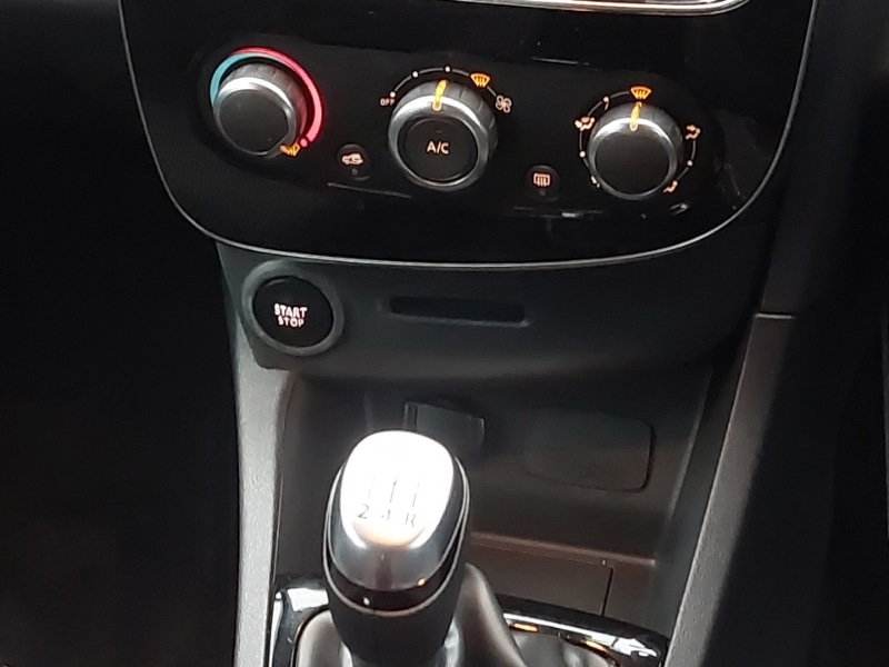 Used Renault Clio 2018 for sale - 77410278: Photo 11