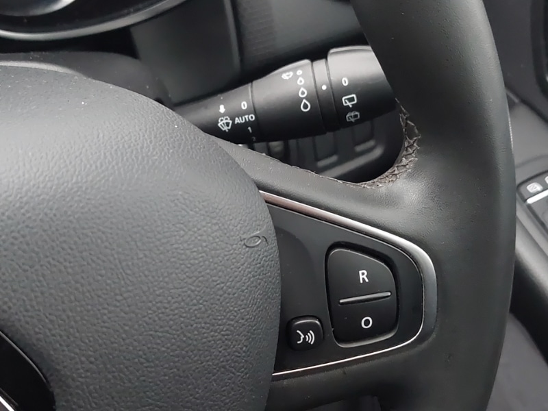 Used Renault Clio 2018 for sale - 77410278: Photo 17