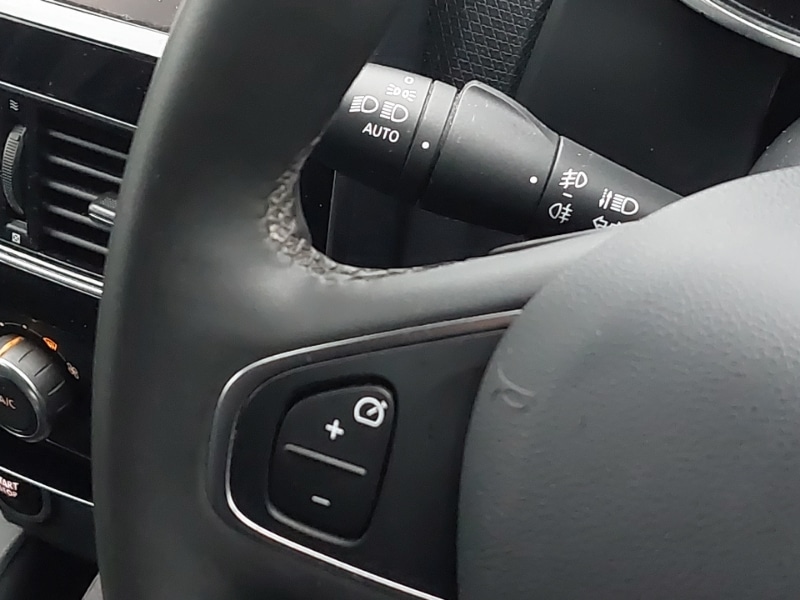 Used Renault Clio 2018 for sale - 77410278: Photo 18