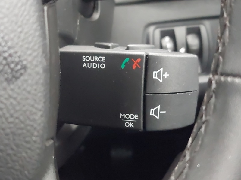 Used Renault Clio 2018 for sale - 77410278: Photo 19