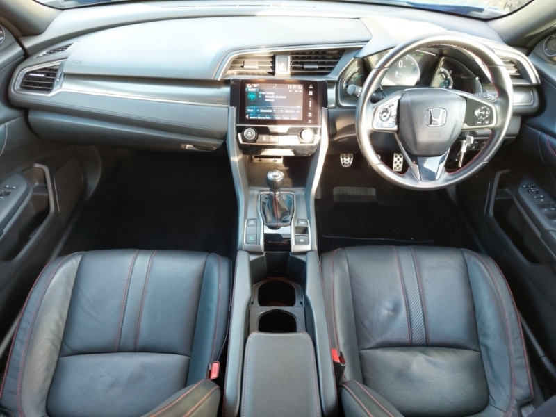 Used Honda Civic 2019 for sale - 76533037: Photo 2